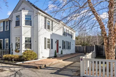 10 Eagle, Newburyport, MA 01950