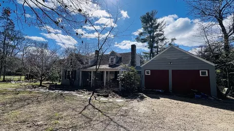 16 Old Cambridge Tpke, Lincoln, MA 01773