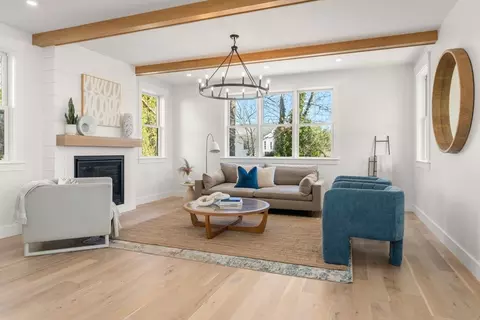 Living - 95 Wompatuck, Hingham, MA 02043 photo 1 of 2