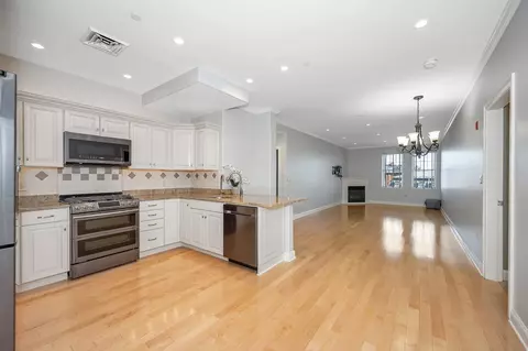 426 Main St #504, Stoneham, MA 02180