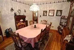 Dining - 6 8 Engelwood Ave, Everett, MA 02149 photo 3 of 4