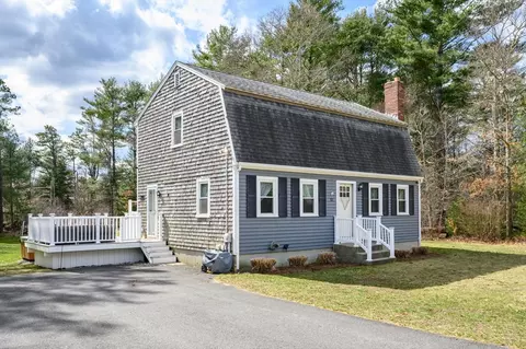 52 Dorothy Dr, Plymouth, MA 02360