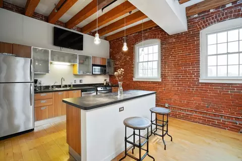 8 Newcomb St #6, Boston, MA 02118