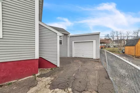 272 Mill St, Springfield, MA 01105 photo 4