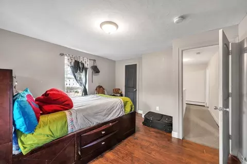 272 Mill St, Springfield, MA 01105 photo 17