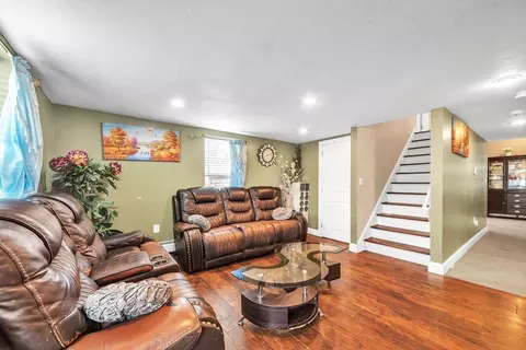 272 Mill St, Springfield, MA 01105 photo 7