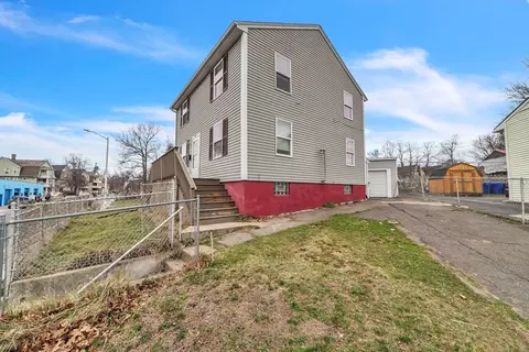 272 Mill St, Springfield, MA 01105