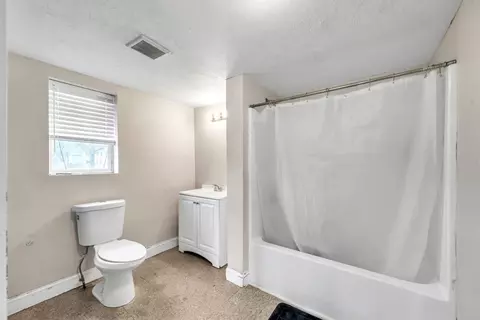 272 Mill St, Springfield, MA 01105 photo 9