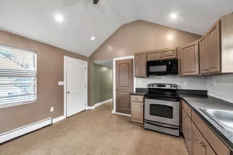 272 Mill St, Springfield, MA 01105 photo 15