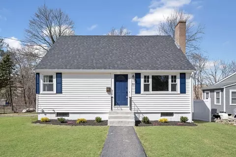 31 Mitchell St, Randolph, MA 02368