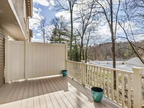 Exterior - 4 Apple Ridge Rd #4, Maynard, MA 01754 photo 3 of 10