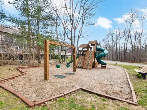 Exterior - 4 Apple Ridge Rd #4, Maynard, MA 01754 photo 10 of 10