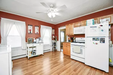 7 Nelson St, Webster, MA 01570 photo 9