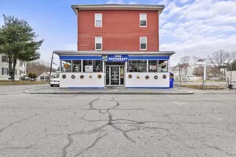 32 Mason St, Taunton, MA 02780
