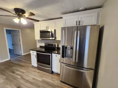 Kitchen - 61 Byrd Ave, Athol, MA 01331 photo 3 of 5