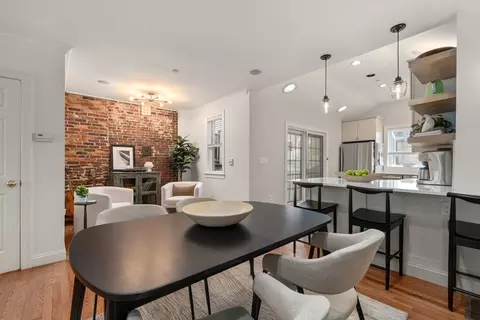 71 School St, Boston, MA 02129