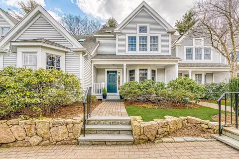 8 Highcroft Way #8, Hopkinton, MA 01748