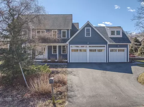 394 Davis Rd, Bedford, MA 01730