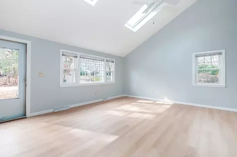 37 Gia Ln, Mashpee, MA 02649 photo 5