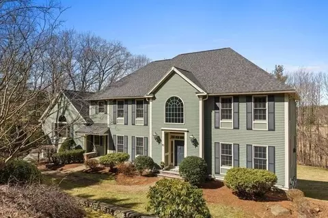 10 Bayns Hill Rd, Boxford, MA 01921