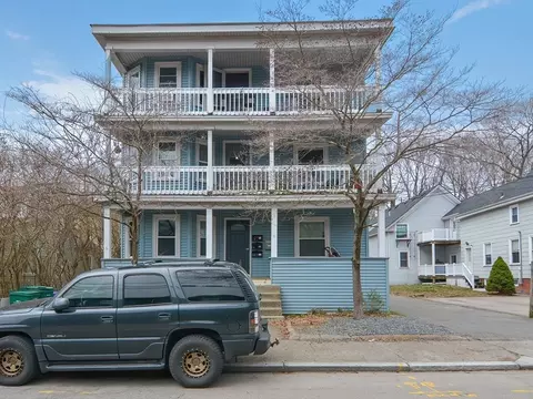 19 George St, Attleboro, MA 02703