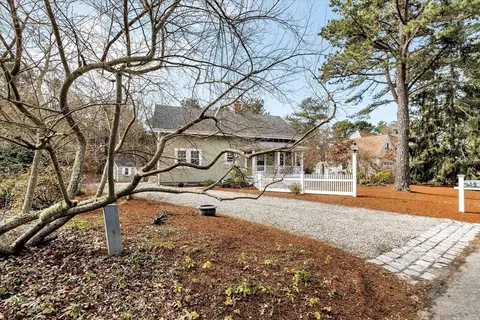 Exterior - 138 Whippoorwill Cir, Mashpee, MA 02649 photo 2 of 9