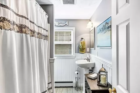 Bath - 138 Whippoorwill Cir, Mashpee, MA 02649 photo 1 of 1