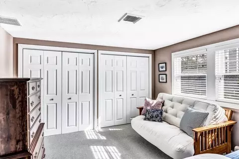 Bedroom - 138 Whippoorwill Cir, Mashpee, MA 02649 photo 3 of 3