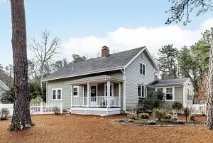 138 Whippoorwill Cir, Mashpee, MA 02649