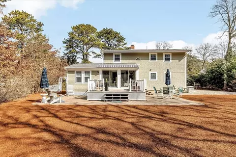 Exterior - 138 Whippoorwill Cir, Mashpee, MA 02649 photo 3 of 9