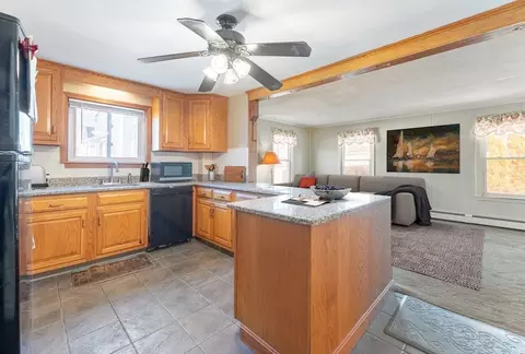Kitchen - 425 Sherman St, Canton, MA 02021 photo 1 of 3