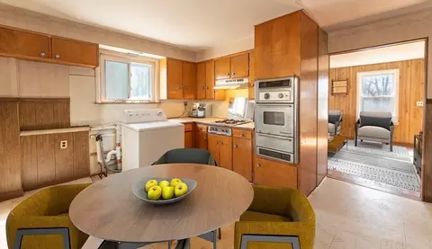 Kitchen - 425 Sherman St, Canton, MA 02021 photo 3 of 3