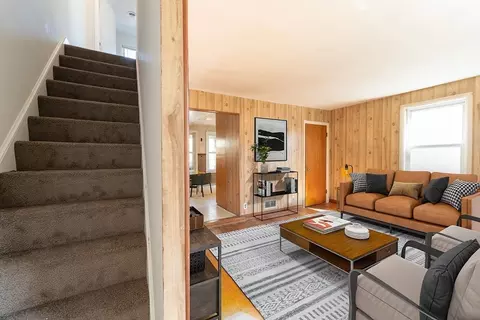 Entry Way - 425 Sherman St, Canton, MA 02021 photo 2 of 2
