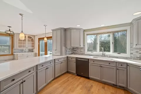 55 Helen Rd, Braintree, MA 02184 photo 8