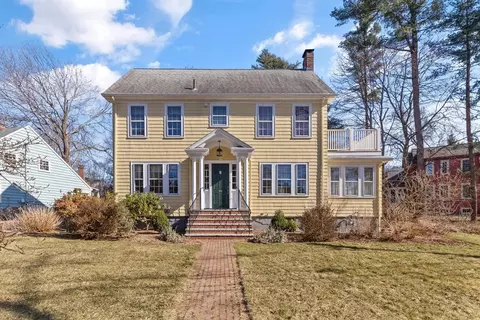 3 Wachusett Cir, Lexington, MA 02421