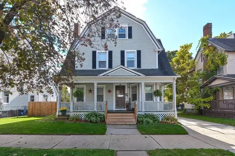 34 Dorchester St, Springfield, MA 01109