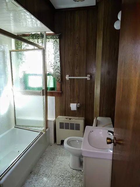 182 Suffolk St, Fall River, MA 02720 photo 14