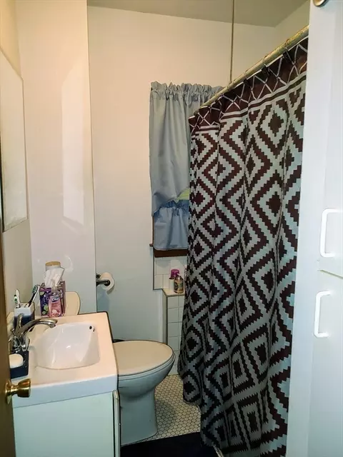 182 Suffolk St, Fall River, MA 02720 photo 27