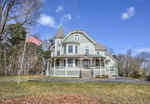 14 Packard St, Hudson, MA 01749
