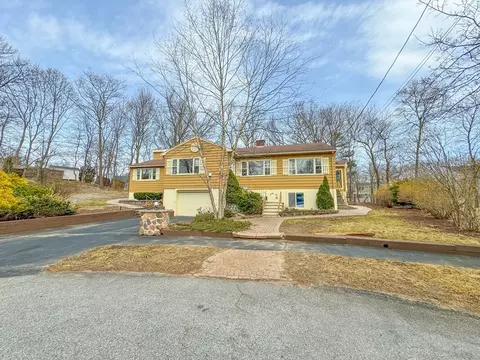 14 Browning Ter, Reading, MA 01867 photo 6