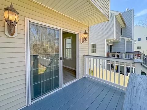 20 Meena Dr, Worcester, MA 01603 photo 4