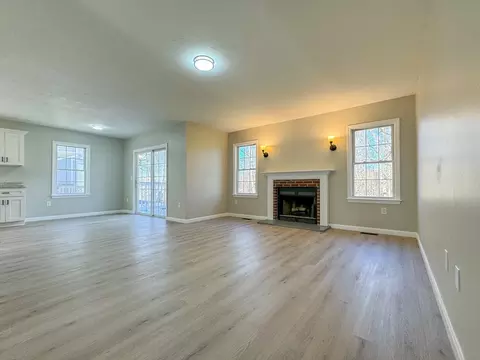 20 Meena Dr, Worcester, MA 01603 photo 12