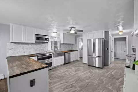Kitchen - 45 Broadway, Raynham, MA 02767 photo 1 of 4