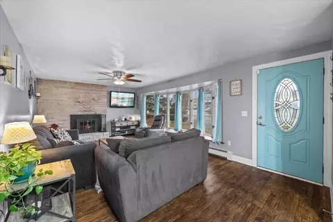 Entry Way - 45 Broadway, Raynham, MA 02767 photo 1 of 3