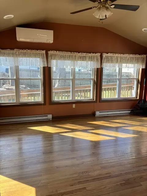 27 Aspen Rd, Springfield, MA 01128 photo 7