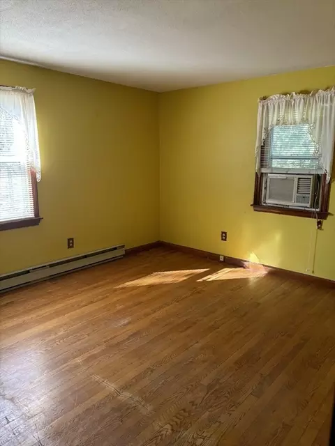 27 Aspen Rd, Springfield, MA 01128 photo 11