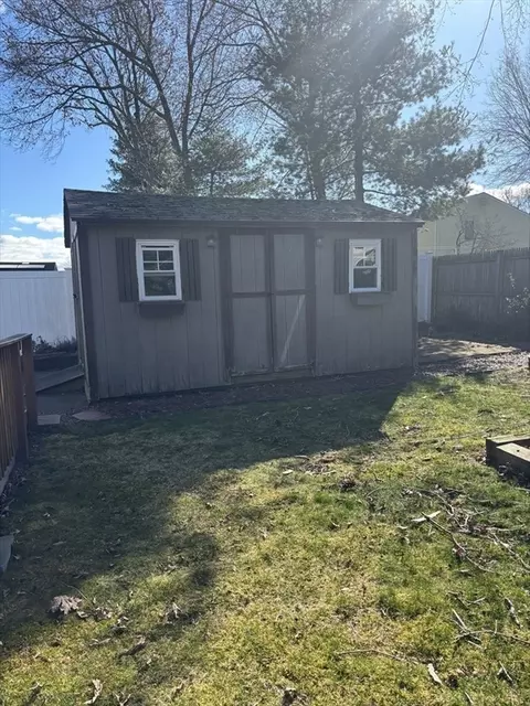 27 Aspen Rd, Springfield, MA 01128 photo 20