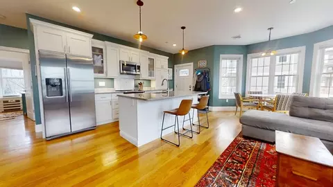 42 Olney #1-R, Dorchester, MA 02121