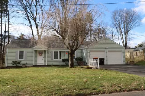 37 Edgewater Rd, Agawam, MA 01001