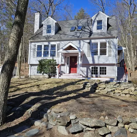 54 Groton-harvard Rd, Ayer, MA 01432
